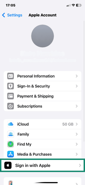 Apple ID options with Sign in with Apple option highlighted